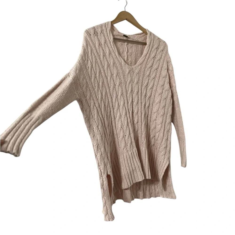 FREE PEOPLE Easy Cable Knit Pink Vneck Sweater Pullover Top